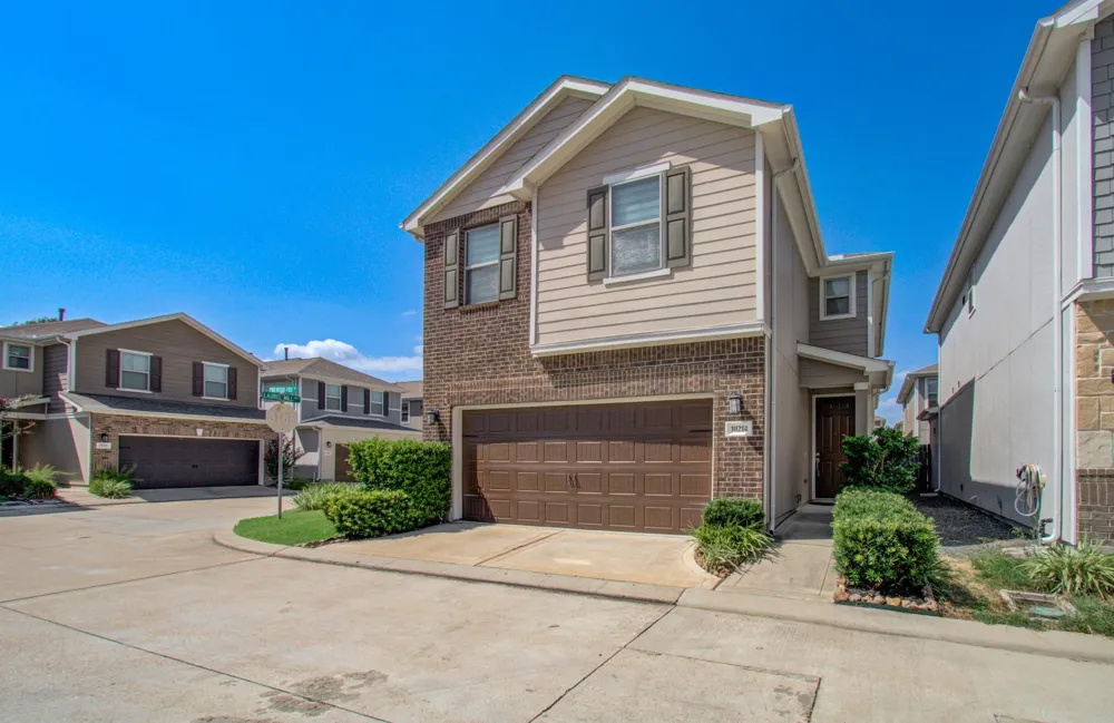 10214 Pinewood Fox Drive Houston, TX 77080