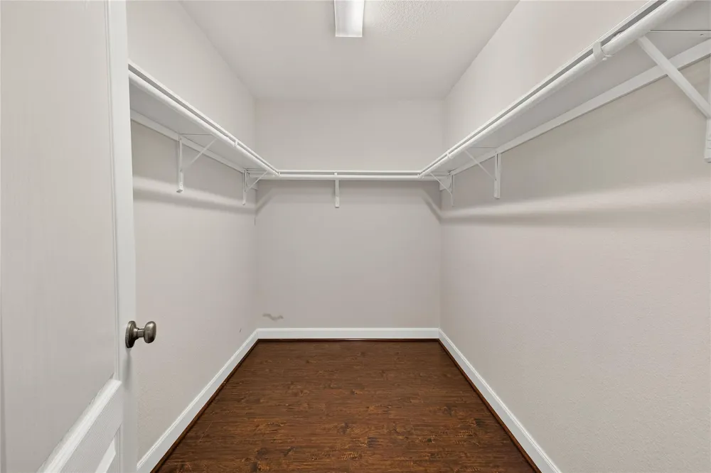 10214 Pinewood Fox Drive Houston, TX 77080