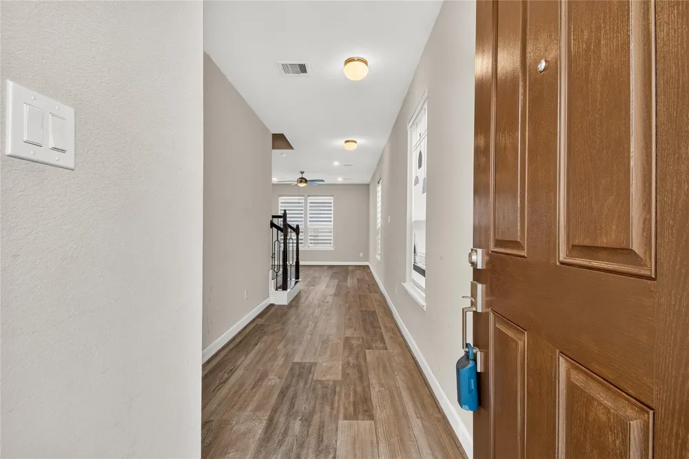 10214 Pinewood Fox Drive Houston, TX 77080