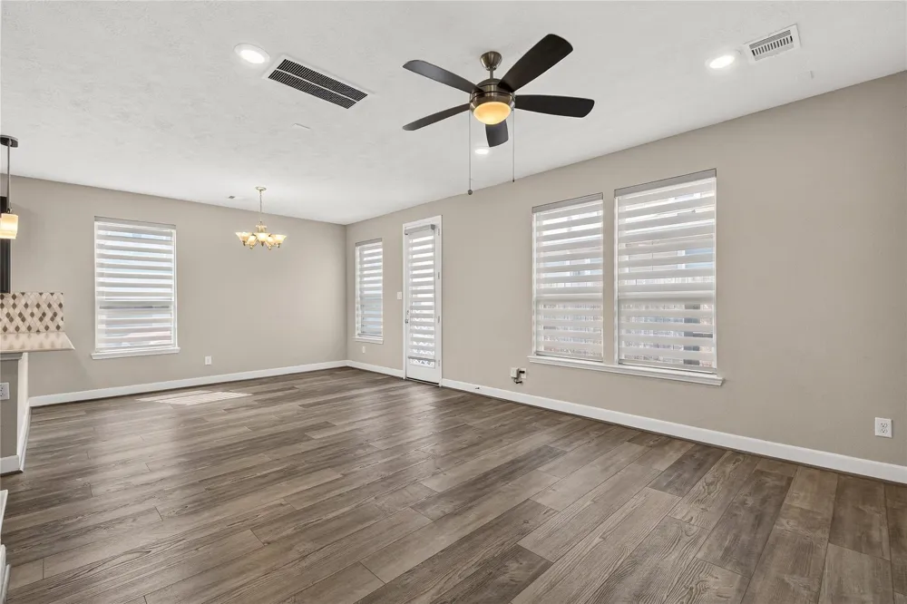 10214 Pinewood Fox Drive Houston, TX 77080