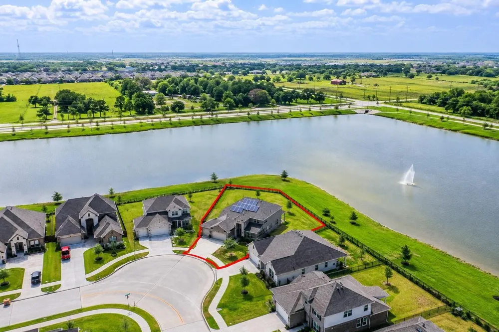 1926 Temple Grove Drive Rosharon, TX 77583