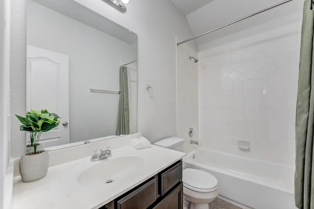1926 Temple Grove Drive Rosharon, TX 77583
