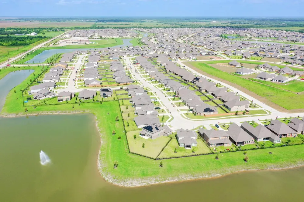 1926 Temple Grove Drive Rosharon, TX 77583