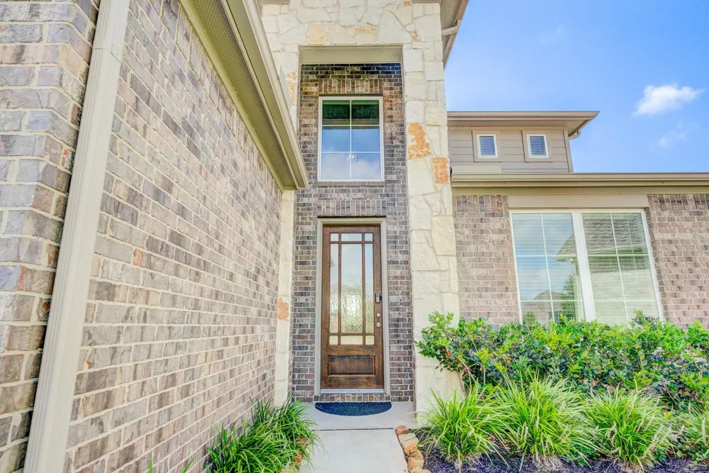 1926 Temple Grove Drive Rosharon, TX 77583