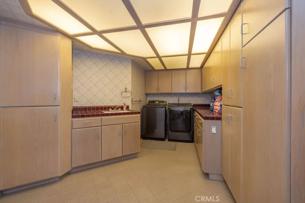 42290 Heavenly Valley Big Bear Lake, CA 92315