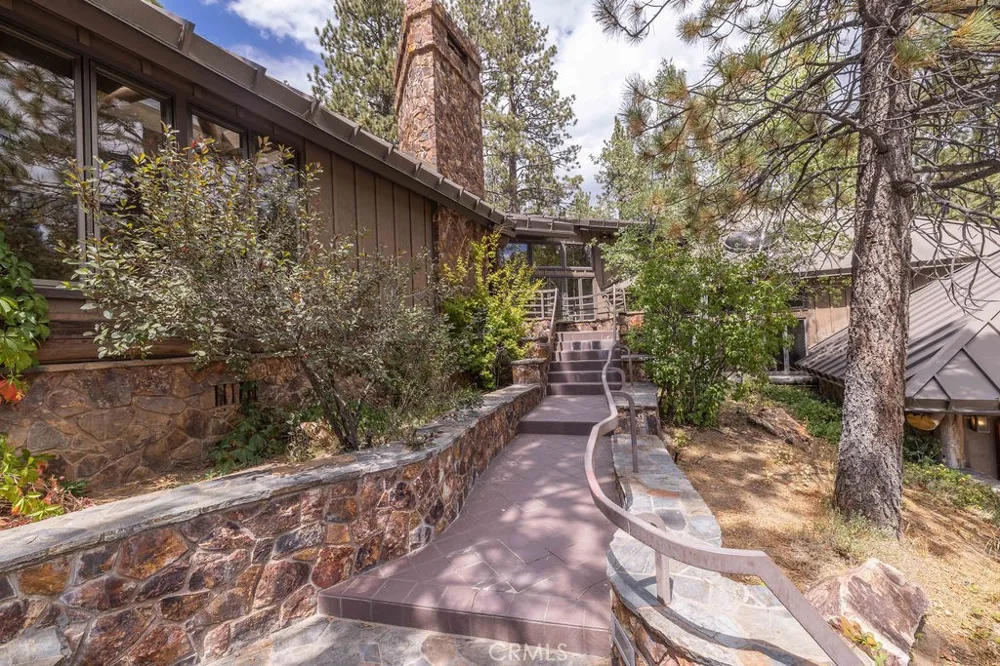 42290 Heavenly Valley Big Bear Lake, CA 92315