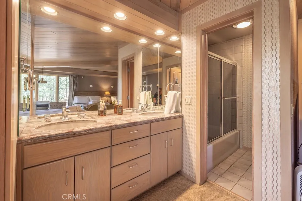 42290 Heavenly Valley Big Bear Lake, CA 92315