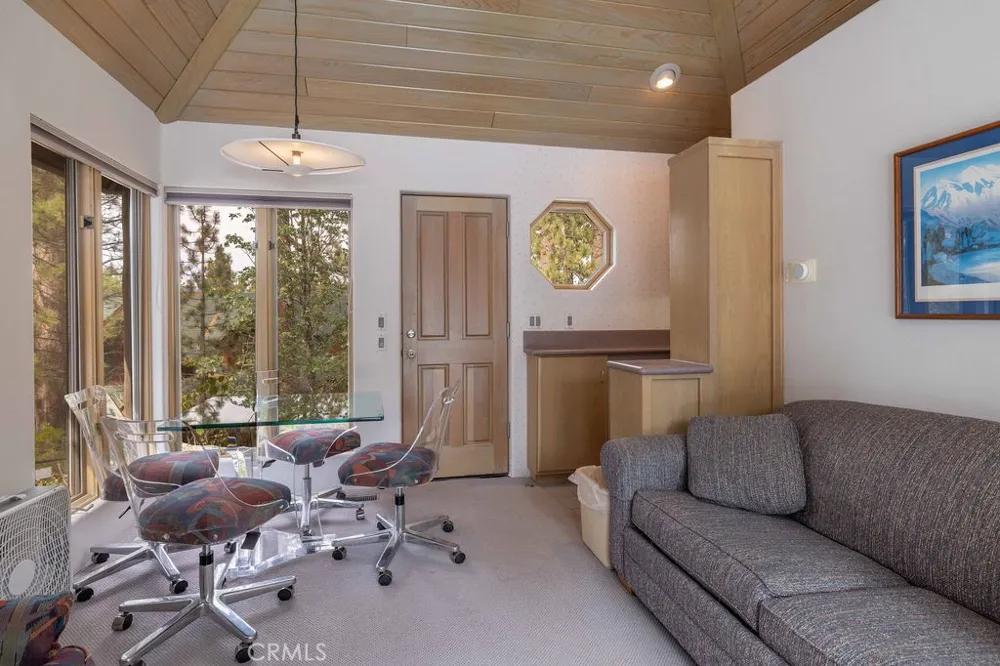 42290 Heavenly Valley Big Bear Lake, CA 92315
