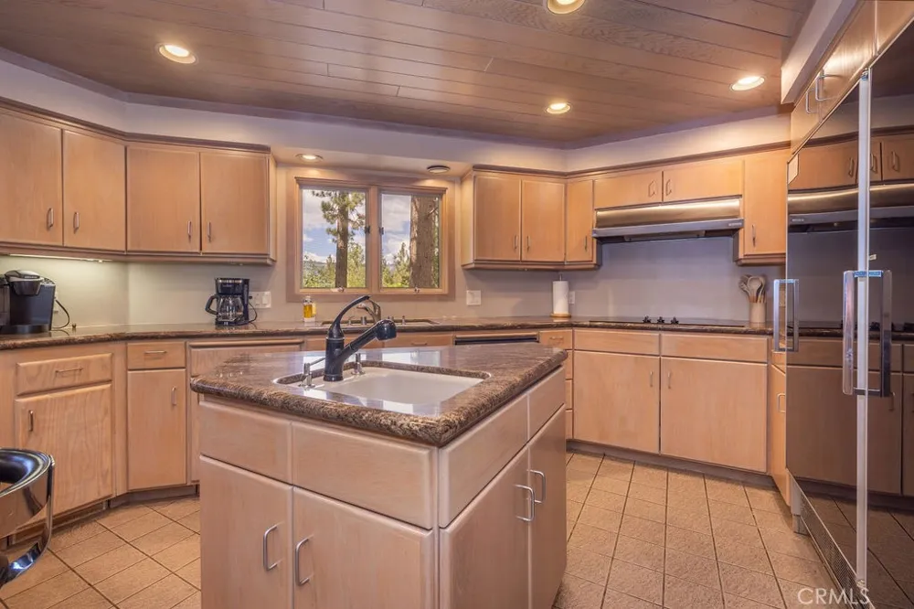 42290 Heavenly Valley Big Bear Lake, CA 92315