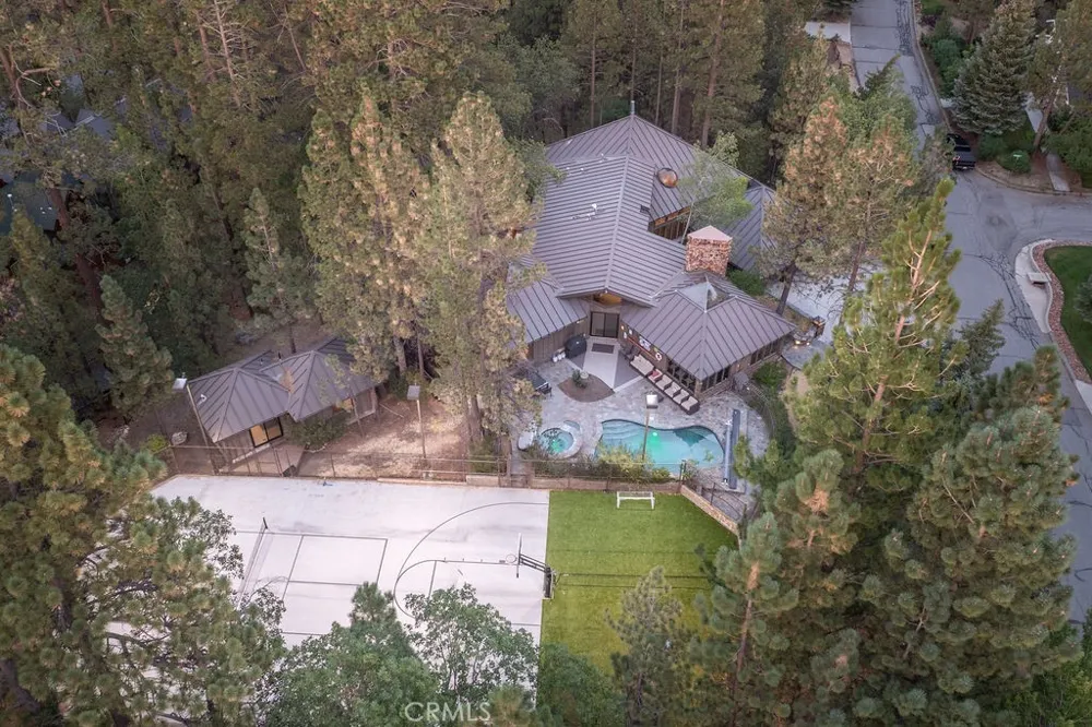 42290 Heavenly Valley Big Bear Lake, CA 92315
