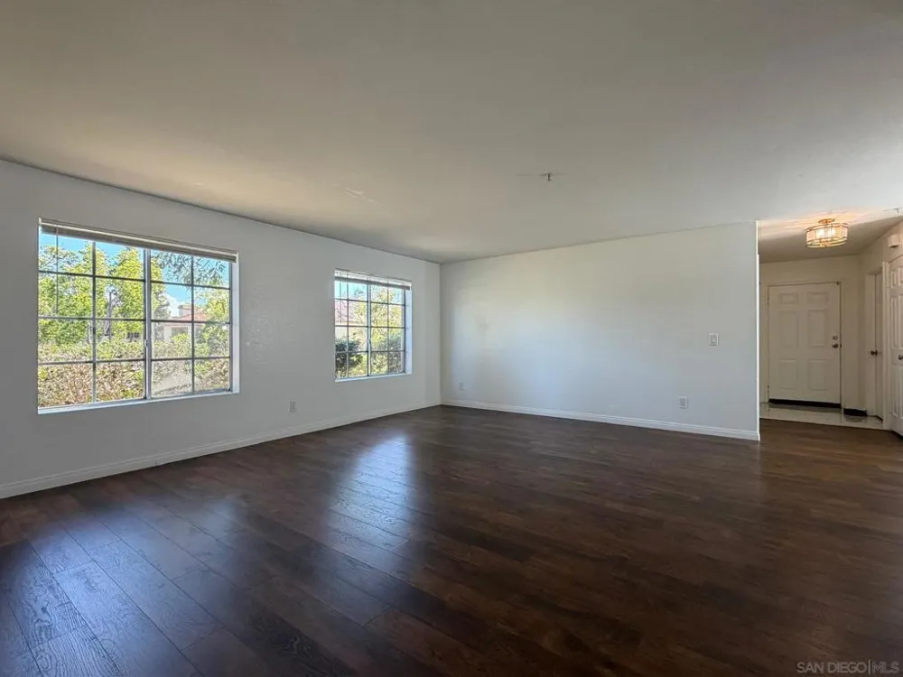 2057 Burton #64 San Diego, CA 92111