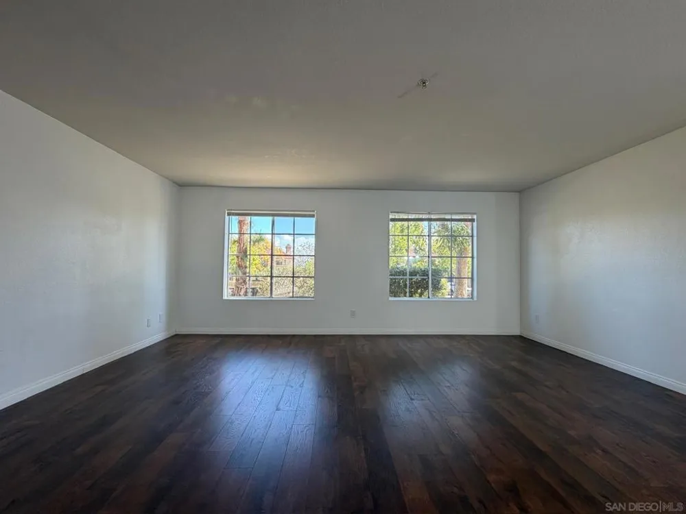 2057 Burton #64 San Diego, CA 92111