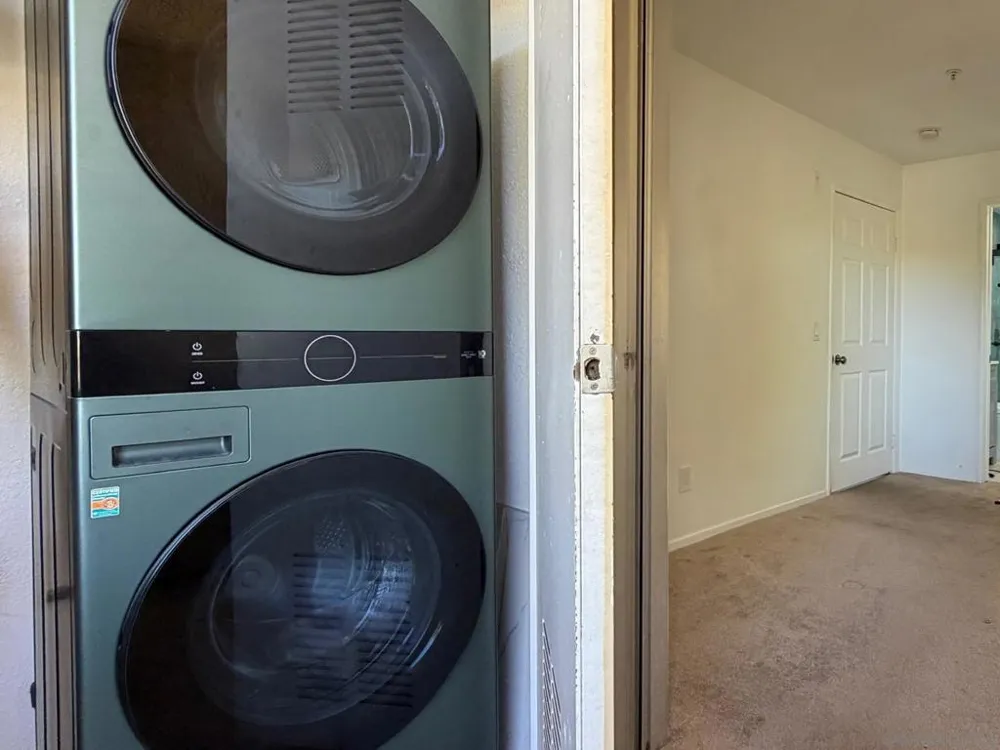 2057 Burton #64 San Diego, CA 92111