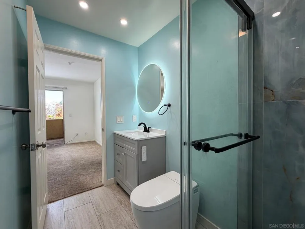 2057 Burton #64 San Diego, CA 92111