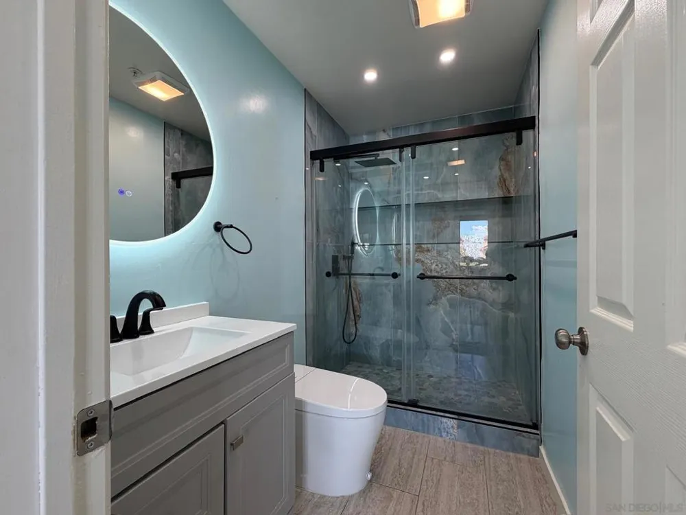 2057 Burton #64 San Diego, CA 92111