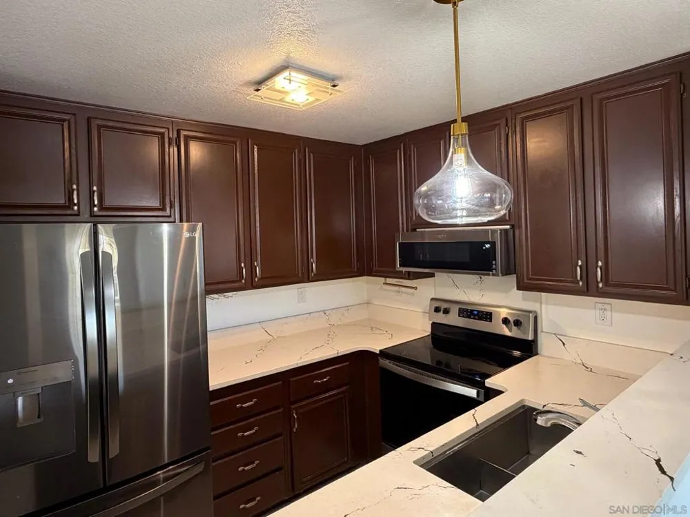 2057 Burton #64 San Diego, CA 92111