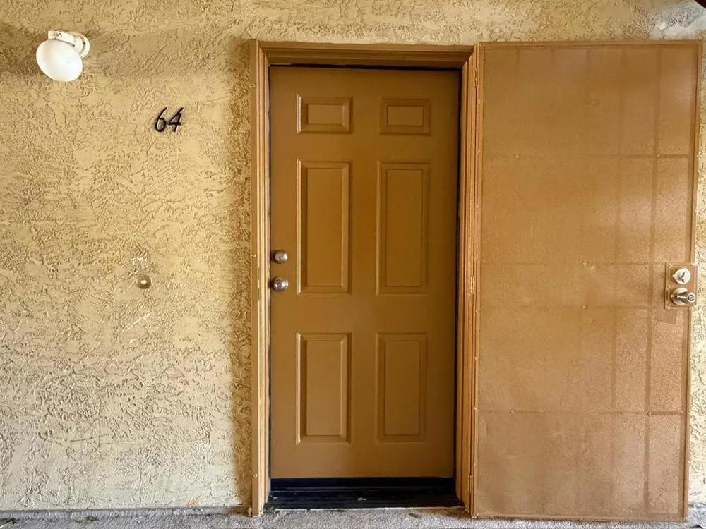 2057 Burton #64 San Diego, CA 92111