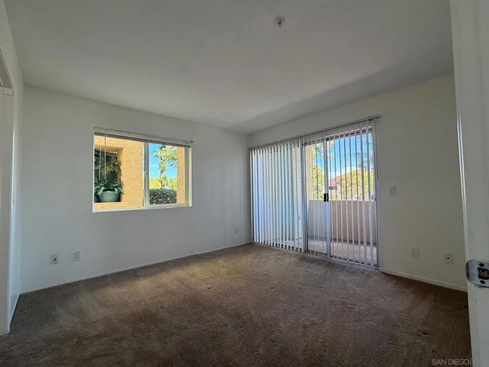 2057 Burton #64 San Diego, CA 92111