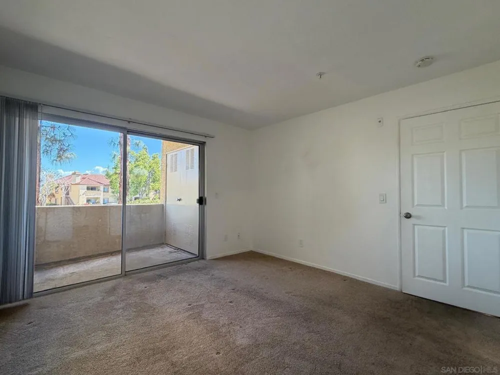 2057 Burton #64 San Diego, CA 92111