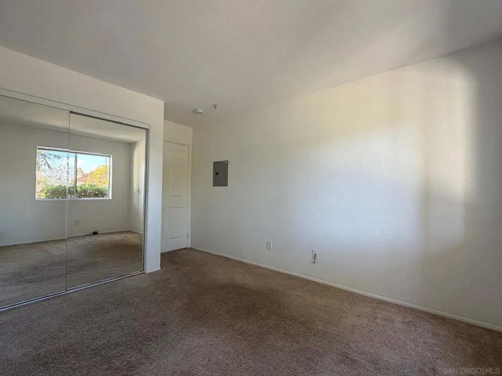 2057 Burton #64 San Diego, CA 92111
