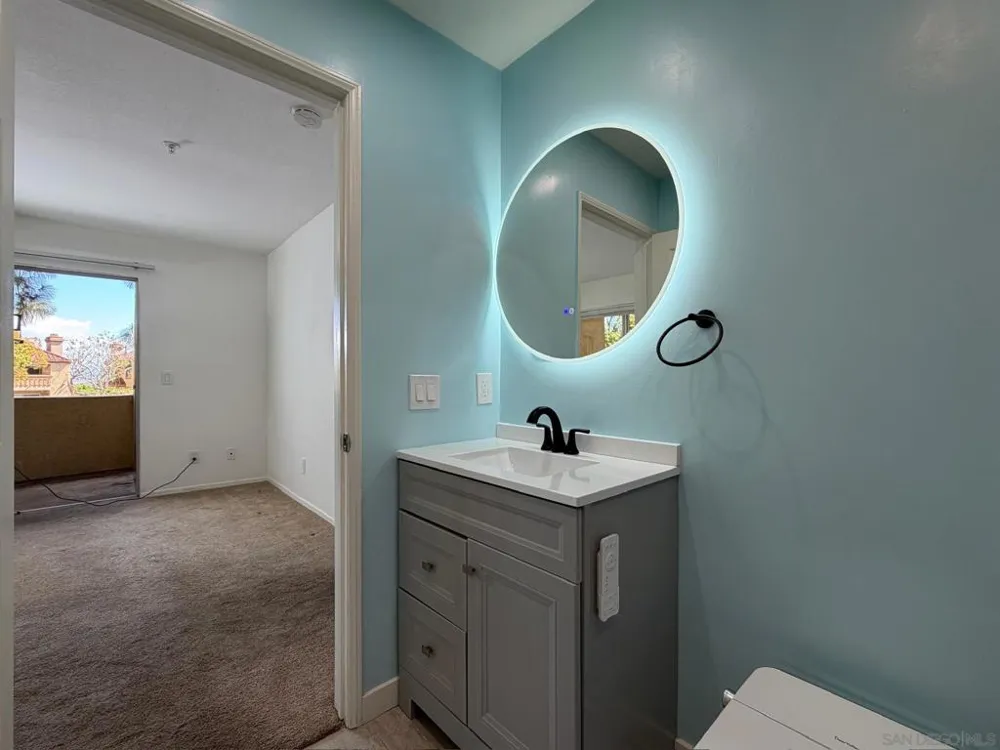 2057 Burton #64 San Diego, CA 92111