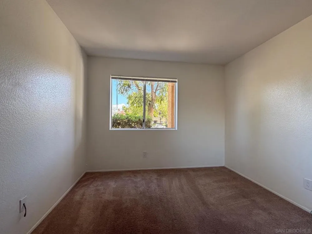 2057 Burton #64 San Diego, CA 92111
