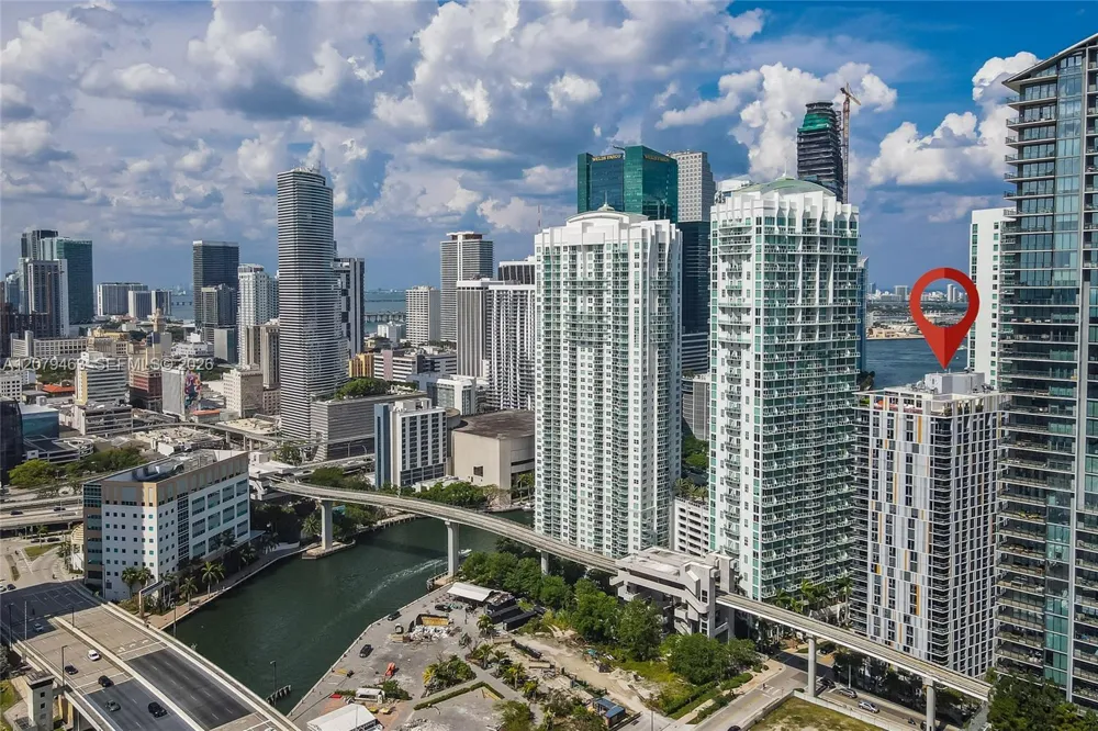 31 SE 6th St #707 Miami, FL 33131