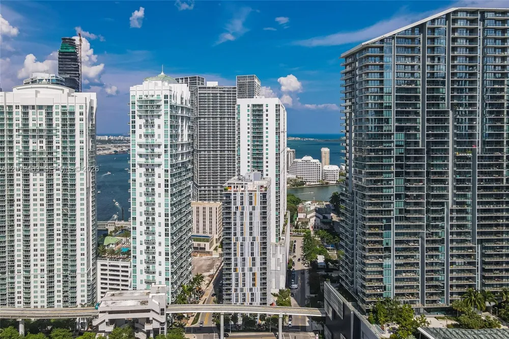 31 SE 6th St #707 Miami, FL 33131