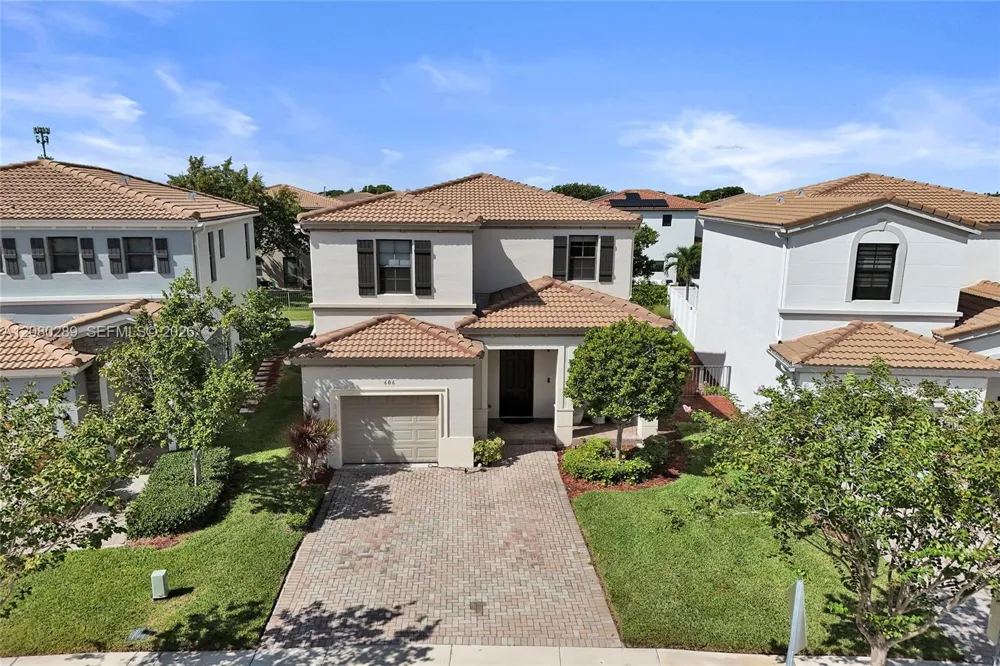 606 NE 191st Ter Miami, FL 33179