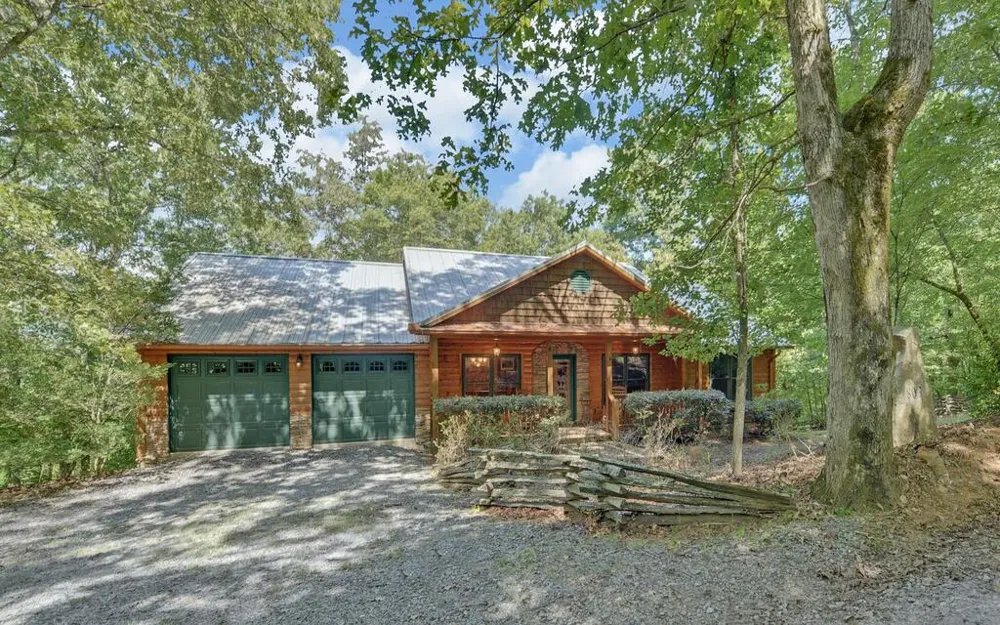 803 Brookhaven Lane Blue Ridge, GA 30513