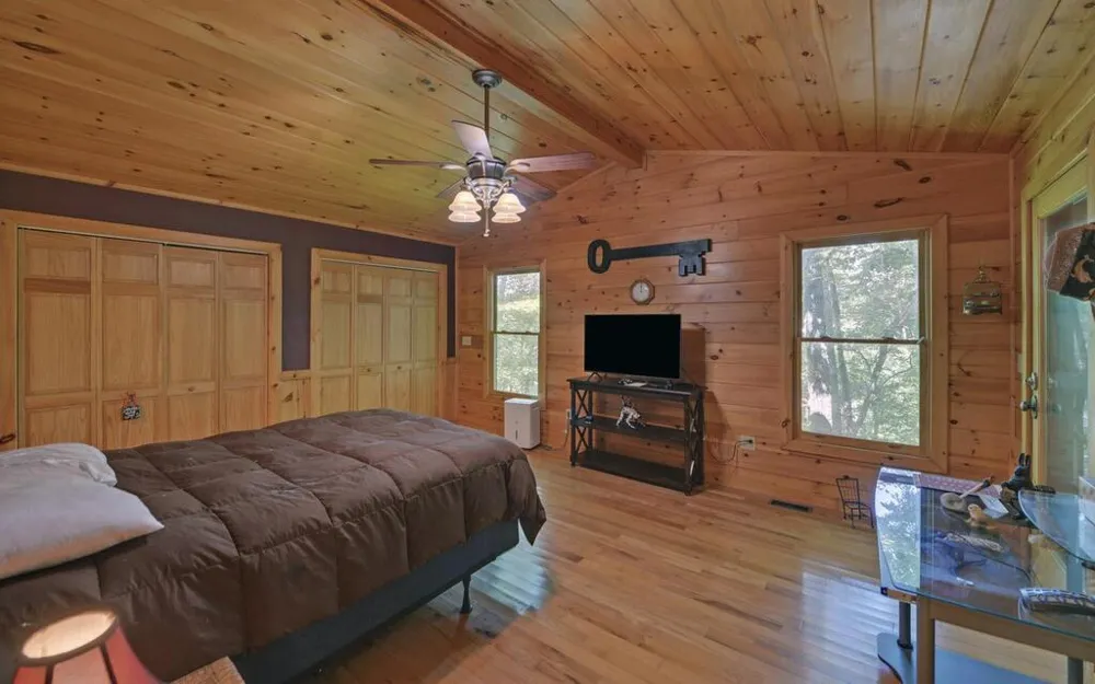 803 Brookhaven Lane Blue Ridge, GA 30513