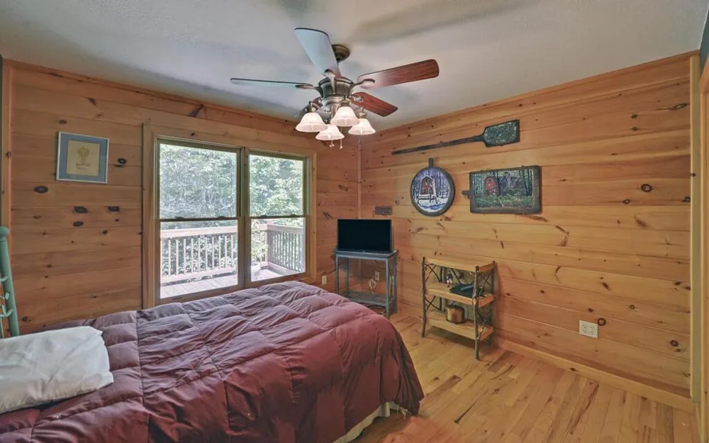 803 Brookhaven Lane Blue Ridge, GA 30513