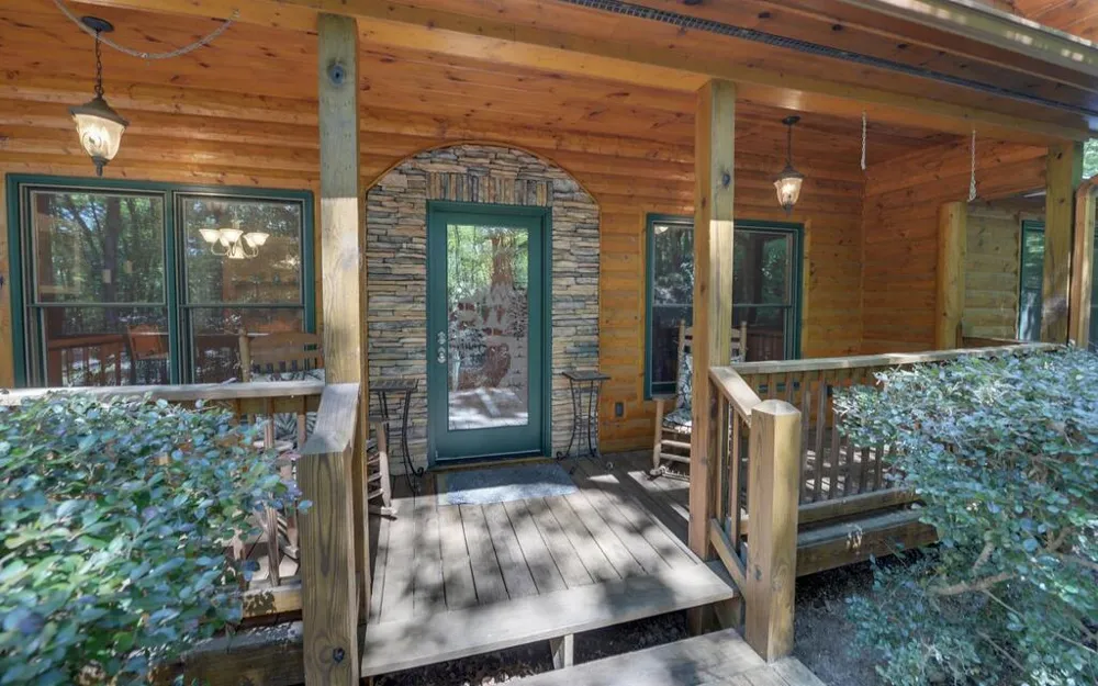 803 Brookhaven Lane Blue Ridge, GA 30513