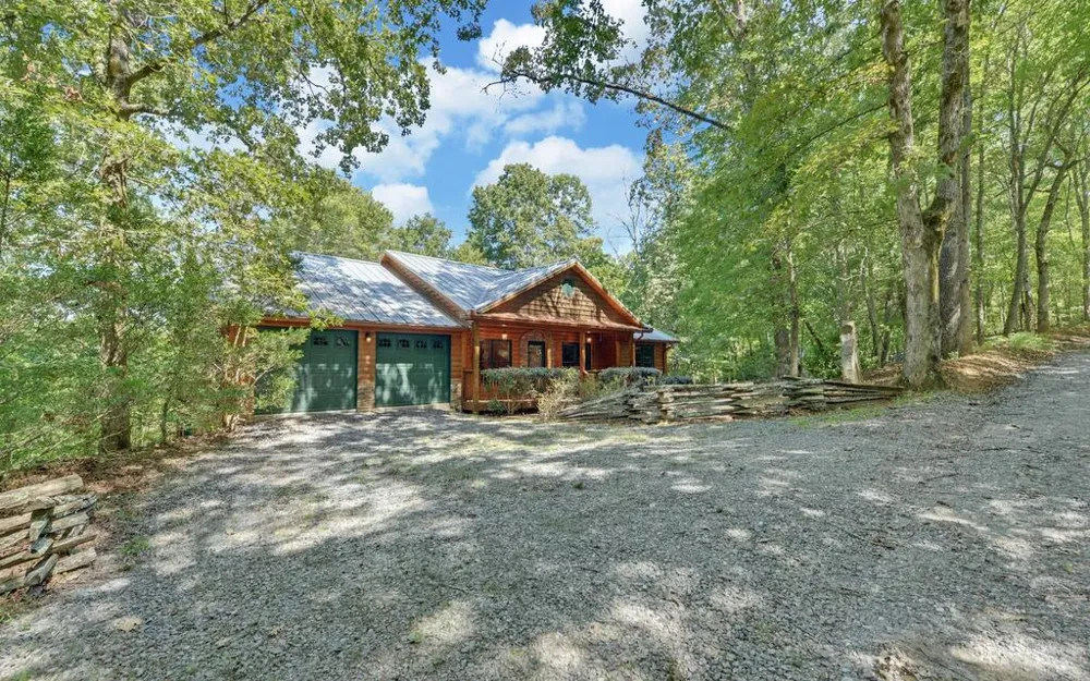 803 Brookhaven Lane Blue Ridge, GA 30513