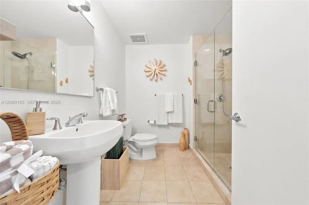 1050 Brickell Ave #214 Miami, FL 33131