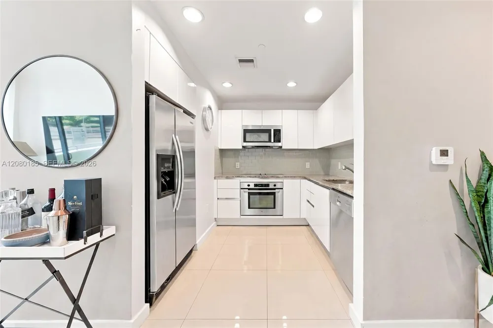 1050 Brickell Ave #214 Miami, FL 33131
