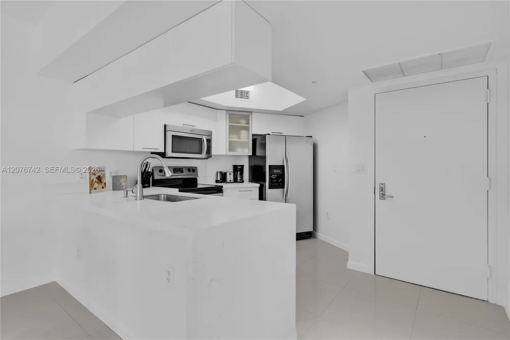 1750 Bayshore Dr #1602 Miami, FL 33132