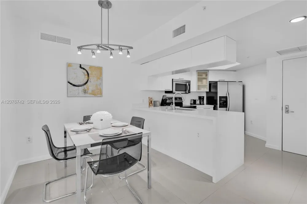 1750 Bayshore Dr #1602 Miami, FL 33132