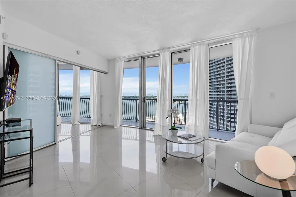 1750 Bayshore Dr #1602 Miami, FL 33132