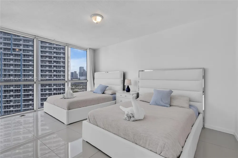 1750 Bayshore Dr #1602 Miami, FL 33132