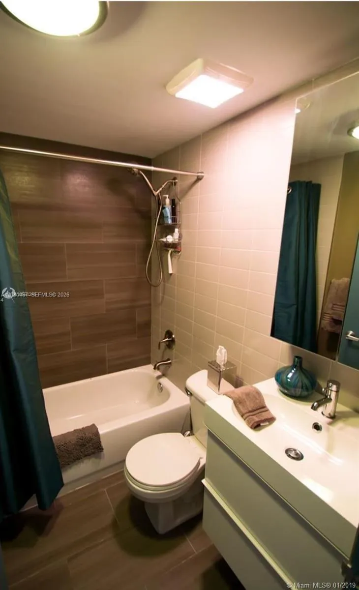 1521 Lenox Ave #203 Miami Beach, FL 33139