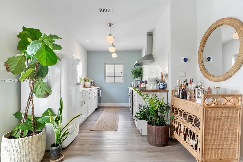 1024 Lenox Ave #1 Miami Beach, FL 33139