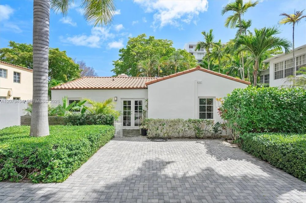 1024 Lenox Ave #1 Miami Beach, FL 33139