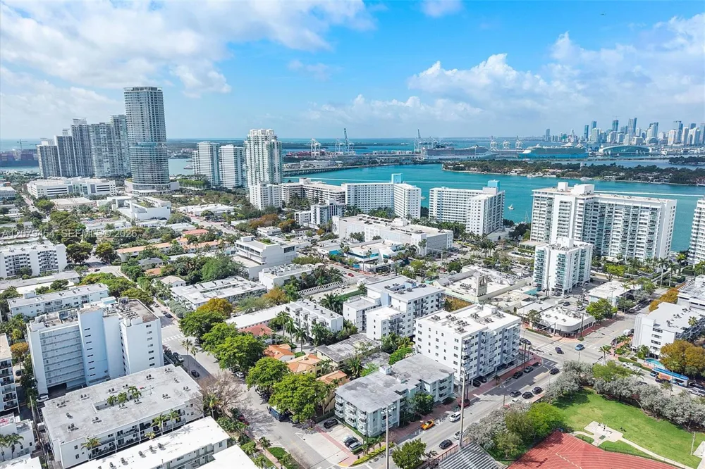 1024 Lenox Ave #1 Miami Beach, FL 33139