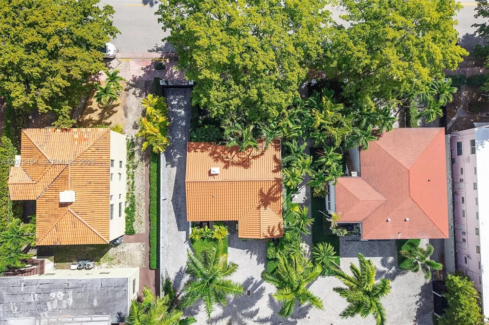 1024 Lenox Ave #1 Miami Beach, FL 33139