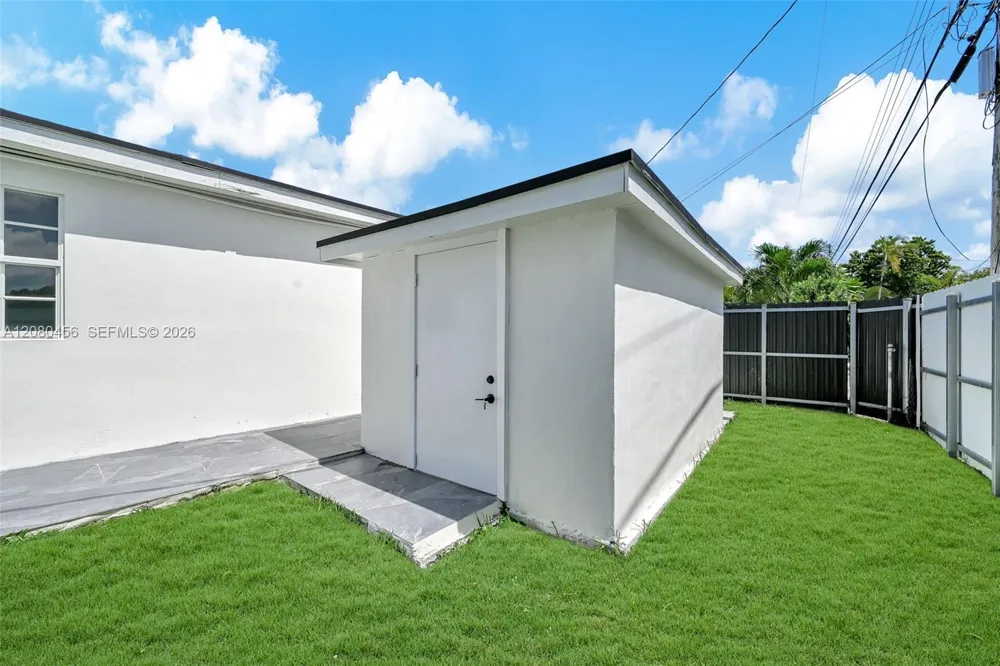 4040 SW 108th Ave Miami, FL 33165