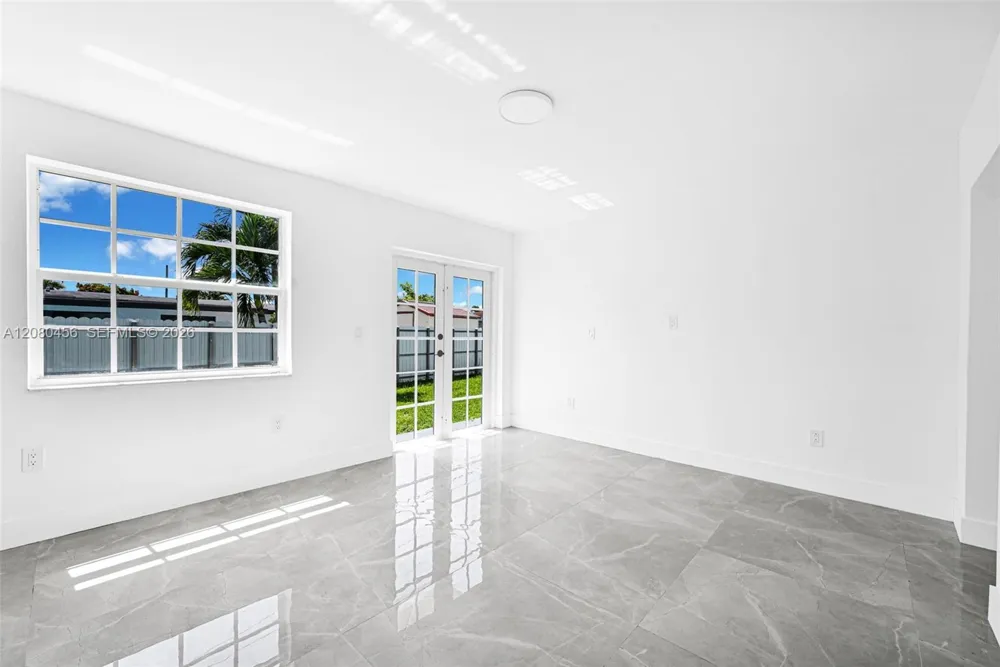 4040 SW 108th Ave Miami, FL 33165