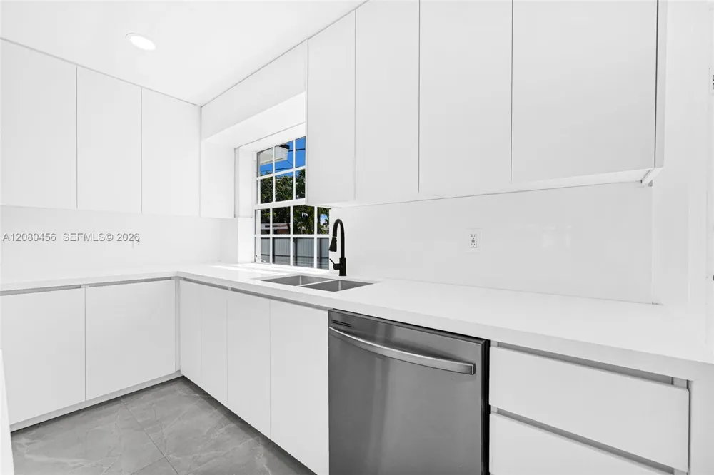 4040 SW 108th Ave Miami, FL 33165