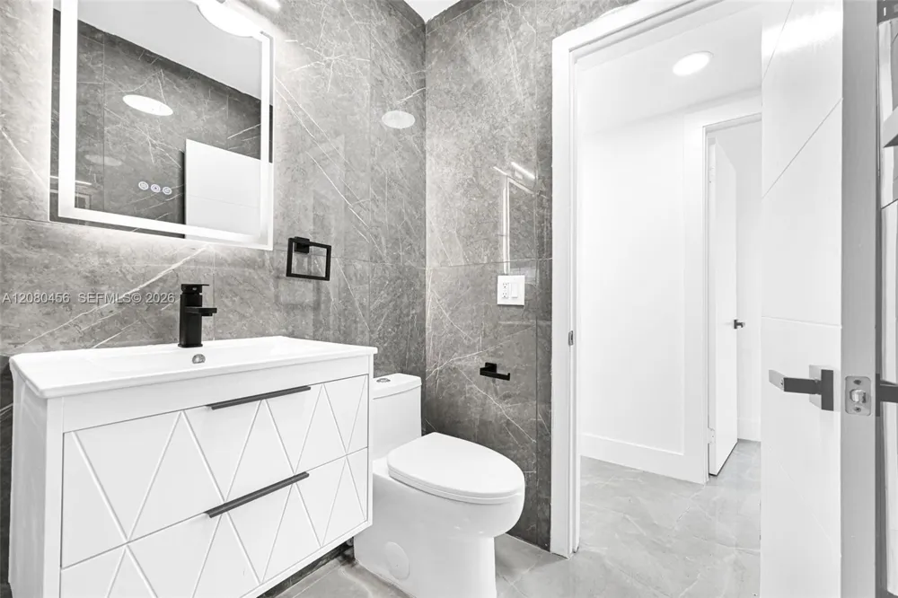 4040 SW 108th Ave Miami, FL 33165
