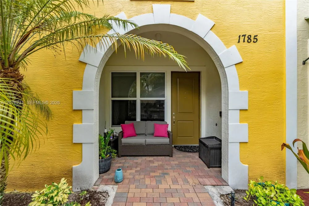 Address Not Shown Pembroke Pines, FL 33028